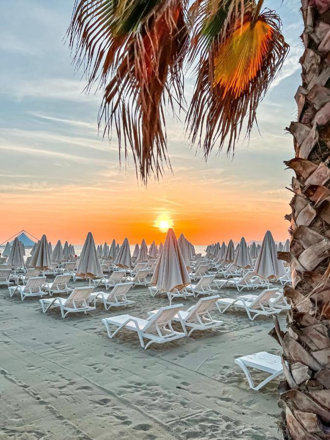 Grand Blue Fafa Resort & Spa Kryemëdhej Esterno foto